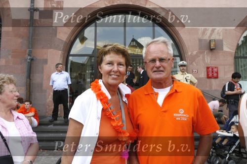 Frankfurt, 21 Juni 2006 3e wedstrijd in de poule tussen Nederland-Argentinie, eindstand 0-0
Foppe de Haan met zijn echtgenote
© Foto Peter Smulders BV