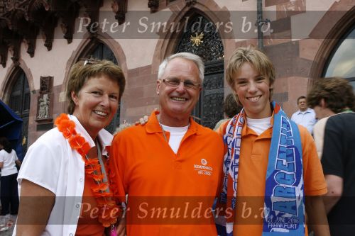Frankfurt 21 juni 2006
Nederland tegen Argentinie tijdens wk in duitsland.
Foppe de Haan met vrouw  
Peter Smulders bv