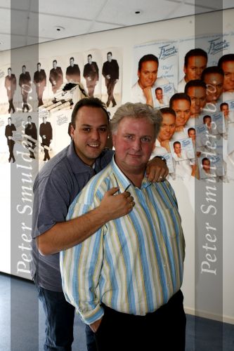 Arnhem 28 juni 2006
Frans Bauer en Emile Hartkamp in studio. Emile is 45 kg afgevallen.
Peter Smulders bv
