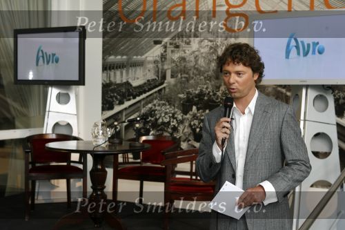 Laren 23 augustus 2006
Perspresentatie AVRO bij singer in laren.
Frits Sissing.
Peter Smulders bv