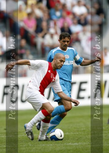Amsterdam 13 augustus 2006
Ajax-PSV 3-1 om de johan Cruijff schaal in de arena.
Gabri en Philip Cocu
Peter Smulders bv