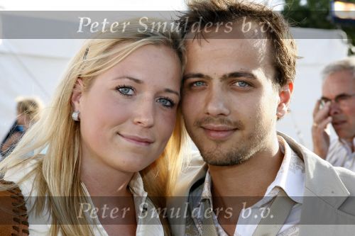 Amsterdam 14 juli 2006
Premiere Cirque du Soleil Alegria.
Geert Hoes met zijn nieuwe vriendin Marjolein
Peter Smulders bv