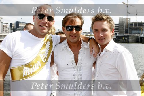 Amsterdam 5 augustus 2006
Gay parade in amsterdam.
Gerard Joling  met Koos SBS en ....
Peter Smulders bv