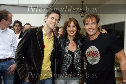 Amsterdam 22 juni 2006
Adverteerders Story naar Robbie Williams.
Petra Bakker Schut Gerard Joling en Nick
Peter Smulders bv