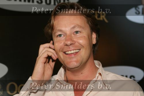 Amsterdam, 12 Juli 2006
Presentatie nieuw GSM Toestel type van Samsung X820 i.s.m. met Oger.  Gijs Staverman
© Foto Peter Smulders BV