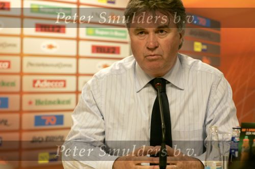 Rotterdam, 7 Mei 2006
Feyenoord stadion Gatorade Cup (KNVB-beker ) Seizoen 2005/2006
AJAX-PSV, eindstand 2-1
Guus Hiddink