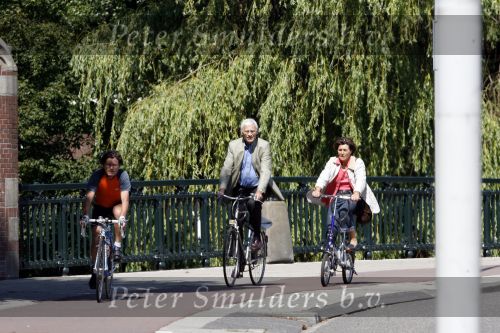 Amsterdam 18  juni 2006
Hans v d Broek met zijn vrouw op de fiets in Amsterdam
Peter Smulders bv