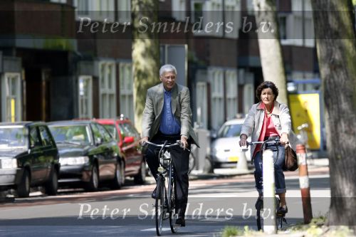 Amsterdam 18  juni 2006
Hans v d Broek met zijn vrouw op de fiets in Amsterdam
Peter Smulders bv