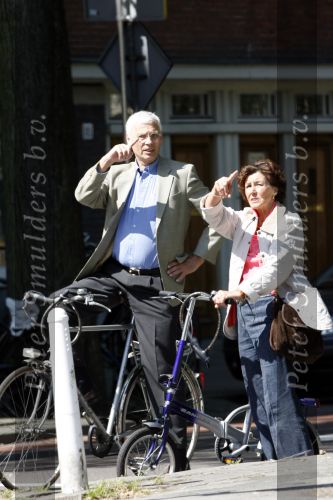 Amsterdam 18  juni 2006
Hans v d Broek met zijn vrouw op de fiets in Amsterdam
Peter Smulders bv