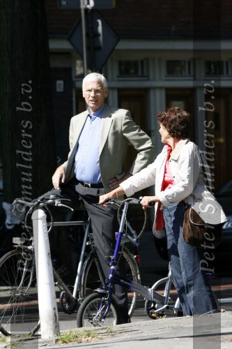 Amsterdam 18  juni 2006
Hans v d Broek met zijn vrouw op de fiets in Amsterdam
Peter Smulders bv