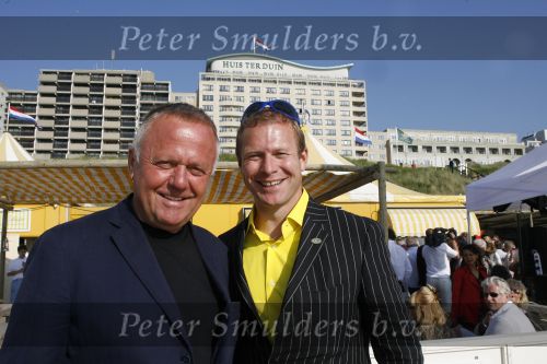 Noordwijk 29 juni 2006
Opening strandtent van huis ter duin. 
Harry mens met direkteur huis ter duin
Peter Smulders bv