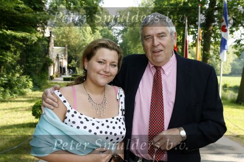Breukelen 7 juni 2006
Haringparty op Neijenrode.
Sanne Wallis de Vries met haar vader
Peter Smulders bv