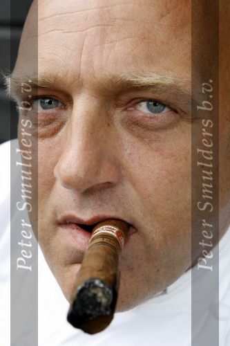 Ouderkerk aan  de Amstel 22 mei 2006
Boek presentatie Herman de Blijker. met sigaar