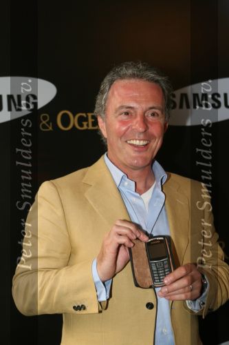 Amsterdam, 12 Juli 2006
Presentatie nieuw GSM Toestel type van Samsung X820 i.s.m. met Oger.  Huub Stapel