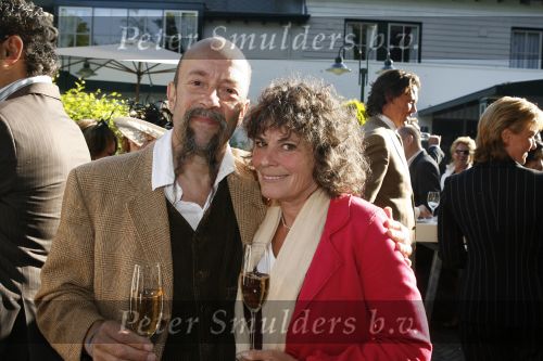 Wassenaar 6 juni 2006
Auberge de Kievit gekozen tot terras van het jaar door talkies.
Ilja Gort en Yvonne Kroonenberg
Peter Smulders bv