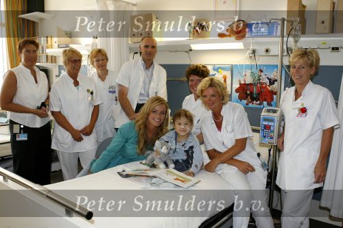Rotterdam 31 juni 2006
Inge de Bruijn in het Sophia kinder ziekenhuis voor Kika.
Peter Smulders bv
