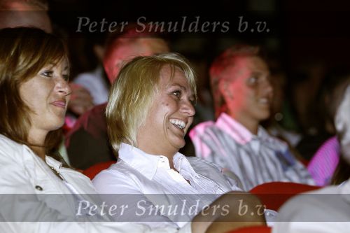 Hilversum 13 mei 2006
Finale dancing with the stars.
Ingrid ex vrouw John de wolf op tribune.
Peter Smulders bv