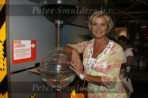 Amsterdam 14 juni 2006
Presentatie Winx club in nemo door Irene Moors.
Peter Smulders bv
