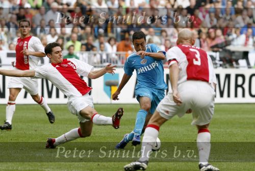 Amsterdam 13 augustus 2006
Ajax-PSV 3-1 om de johan Cruijff schaal in de arena.
Aissati en Thomas Vermaelen
Peter Smulders bv