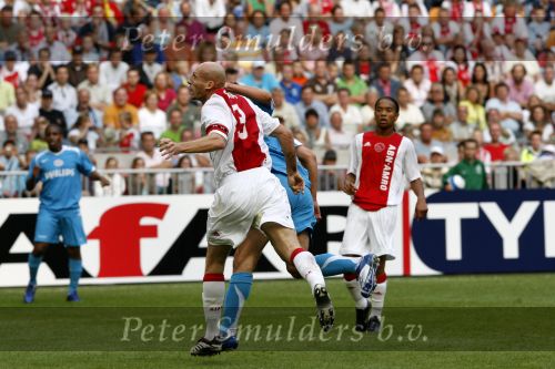 Amsterdam 13 augustus 2006
Ajax-PSV 3-1 om de johan Cruijff schaal in de arena.
jaap Stam  
Peter Smulders bv