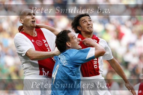 Amsterdam 13 augustus 2006
AJAX-PSV 3-1 om de Johan Cruyffschaal in de arena.
Jaap Stam met Jan Vennegoor of Hesselink en George Ogararu
Peter Smulders bv