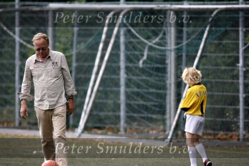 Amsterdam 28 juni 2006
Jack Spijkerman voetballen met zijn zoontje Joska.
Peter Smulders bv