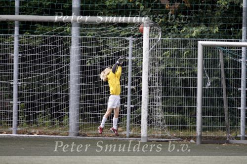 Amsterdam 28 juni 2006
Jack Spijkerman voetballen met zijn zoontje Joska.
Peter Smulders bv