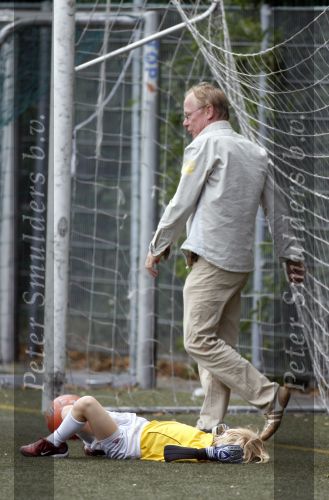 Amsterdam 28 juni 2006
Jack Spijkerman voetballen met zijn zoontje Joska.
Peter Smulders bv