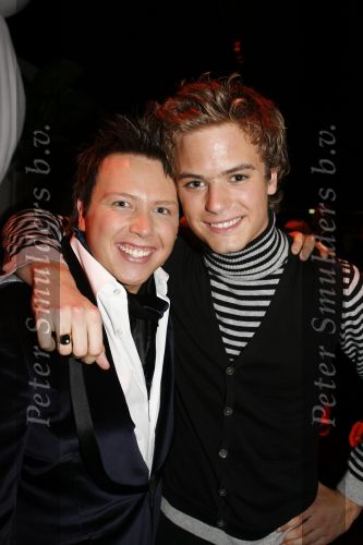 Rotterdam 22 mei 2006
Johnny Kraaykamp musical awards in ahoy.
Jim Bakkum met Jamai
Peter Smulders bv