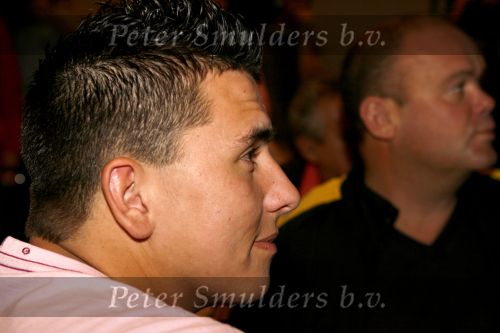 Schiphol 24 augustus 2006
Presentatie nieuwe cd  Jan Smit in het sheraton hotel Schiphol. paul de Leeuw rijkt eerste cd uit