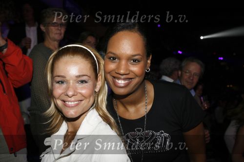 Amsterdam 27 mei 2006
Toppers in concert met Rene Froger Gerard Joling en Gordon in Arena.
Froukje de Both en Jasmine Sendar
Peter Smulders bv