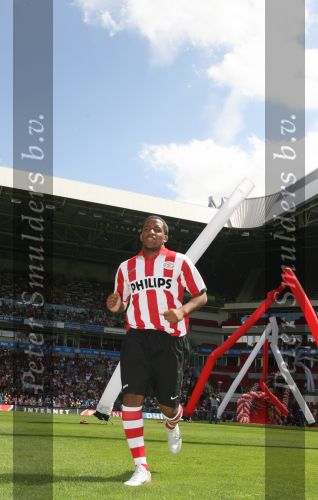 Eindhoven, 31 Juli 2006
Jaarlijkse Open Dag bij PSV met 27.000 toeschouwers
Jefferson Farfan