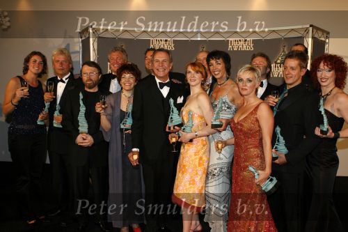 Rotterdam 22 mei 2006
Johnny Kraaykamp musical awards in ahoy.
Jos Brink Jelka v Houten Frederique Sluyterman v Loo en Irene Kuiper Lone v Roosendaal Alex Klaasen Esther v Boxtel
Peter Smulders bv
