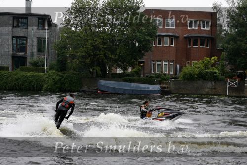 Amsterdam 14 juni 2006
Haringparty wegener en het Hilton.
jet ski\'s in gracht
Peter Smulders bv