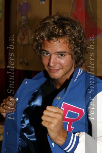 Amsterdam 21 augustus 2006
Presentatie Grease in de focus studios.
Jim bakkum
Peter Smulders bv