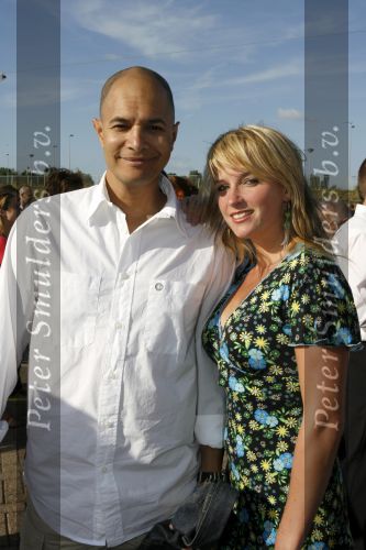 Amsterdam 14 juli 2006
Premiere Cirque du Soleil Alegria.
Jon Jones met een vriendin