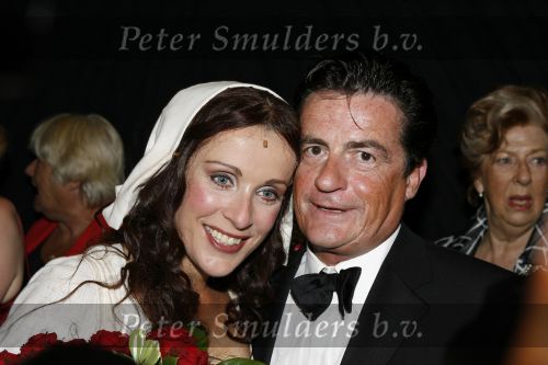 Amsterdam 15 juli 2006
Premiere Rembrandt in Carre.
Annick Boer en Johnny Kraaykamp jr kussend