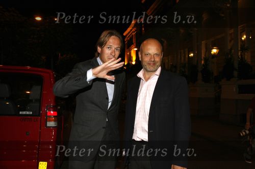 Amsterdam 31 juli 2006
Jort Kelder en Maarten v d Biggelaar  vertrekken bij het amstel hotel.