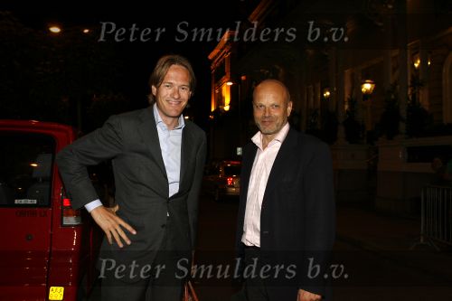 Amsterdam 31 juli 2006
Jort Kelder en Maarten v d Biggelaar  vertrekken bij het amstel hotel.