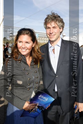 Amsterdam 14 juli 2006
Premiere Cirque du Soleil Alegria.
Josefine v Asdonk met een vriend