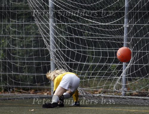 Amsterdam 28 juni 2006
Jack Spijkerman voetballen met zijn zoontje Joska.
Peter Smulders bv