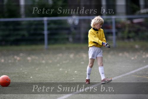 Amsterdam 28 juni 2006
Jack Spijkerman voetballen met zijn zoontje Joska.
Peter Smulders bv