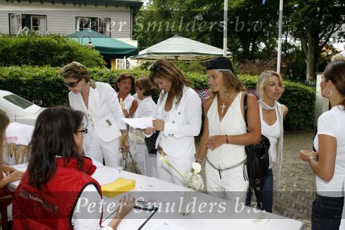 Wassenaar 19 juni 2006
Beau Monde rally met cabrio\'
Judith Heinsbroek Laura Vlasblom 
Peter Smulders bv