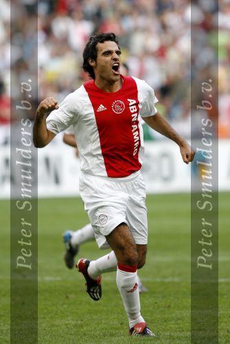 Amsterdam 13 augustus 2006
AJAX-PSV 3-1 om de Johan Cruyffschaal in de arena.
Kenneth Perez blij na de 2-1
Peter Smulders bv