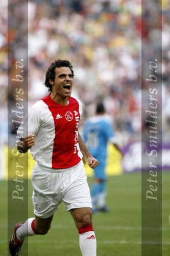 Amsterdam 13 augustus 2006
AJAX-PSV 3-1 om de Johan Cruyffschaal in de arena.
Kenneth Perez blij na de 2-1
Peter Smulders bv
