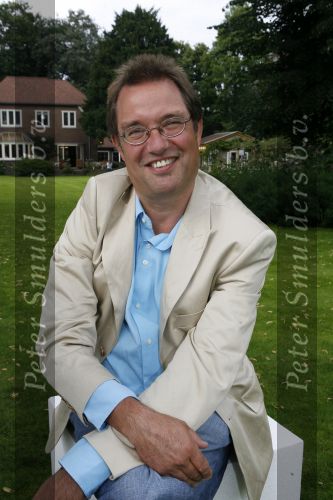 Laren 23 augustus 2006
Perspresentatie AVRO bij singer in Laren.
Kick v d Veer
Peter Smulders bv