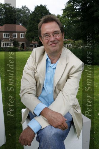 Laren 23 augustus 2006
Perspresentatie AVRO bij singer in Laren.
Kick v d Veer
Peter Smulders bv