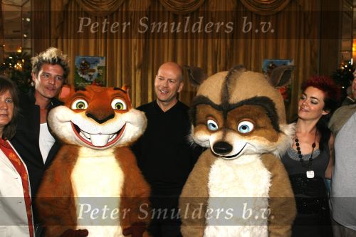 Amsterdam 26 juni 2006
Persconferentie over the edge in het Amstel hotel
Bruce Willis  en Tygo Gernandt en Kim Lian v d Mey
Peter Smulders bv