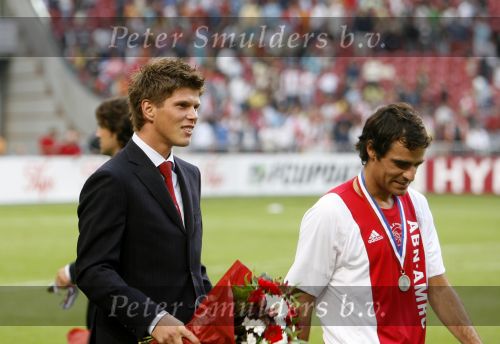 Amsterdam 13 augustus 2006
AJAX-PSV 3-1 om de Johan Cruyffschaal in de arena.
Kenneth Perez en Klaas jan huntelaar
Peter Smulders bv