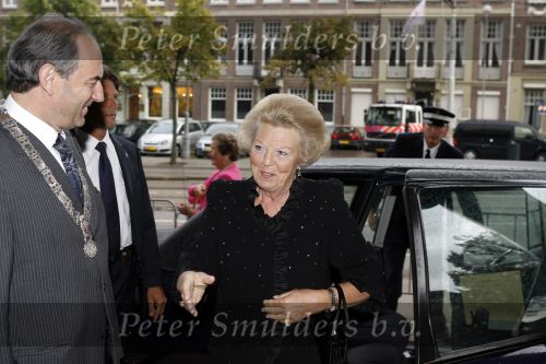 Amsterdam 20 augustus 2006
Koningin Beatrix bij een voorstelling van de European Union youth orchestra in het concertgebouw.